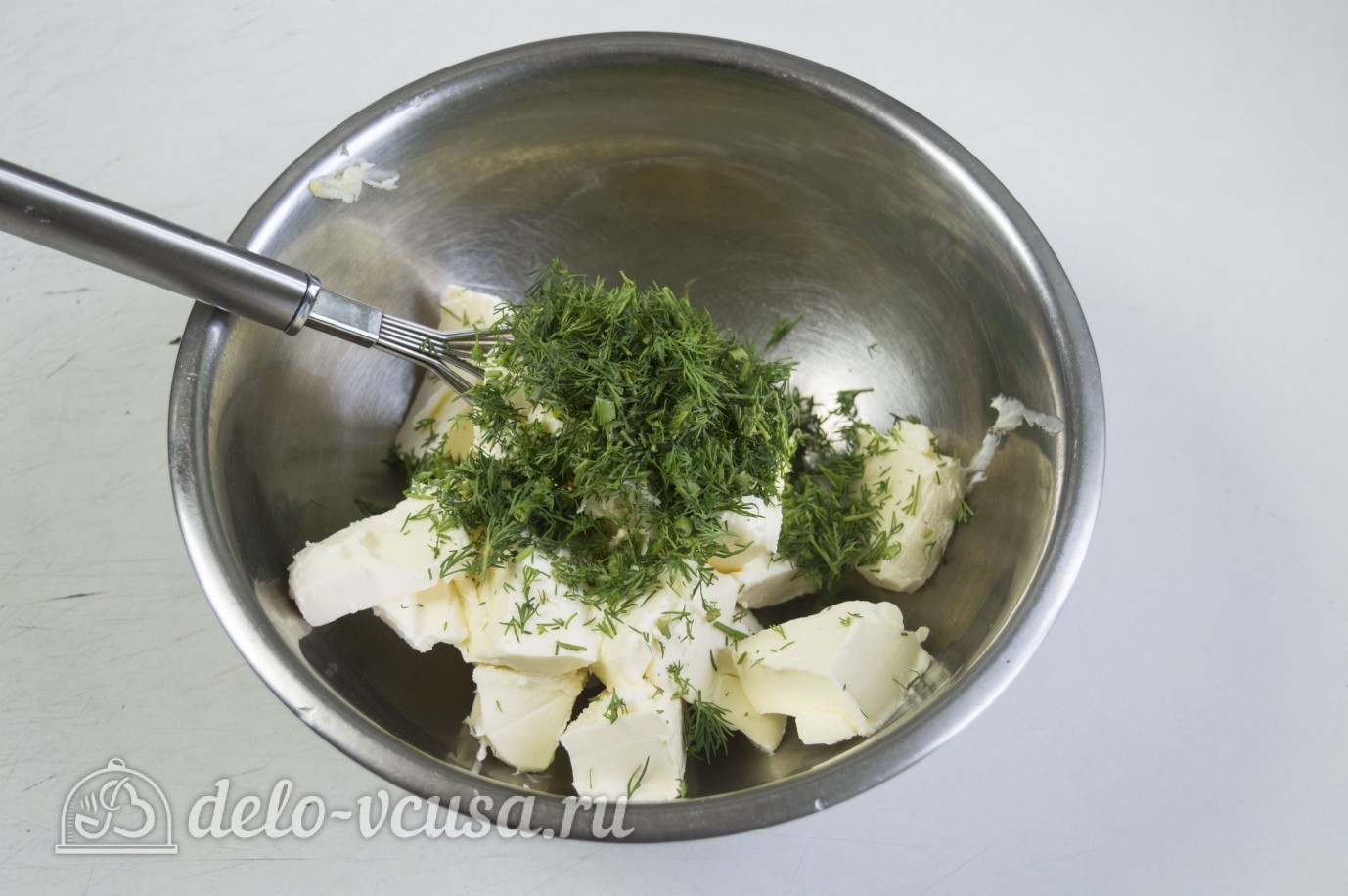 Шаг 1 приготовления Сливочное масло с чесноком и зеленью