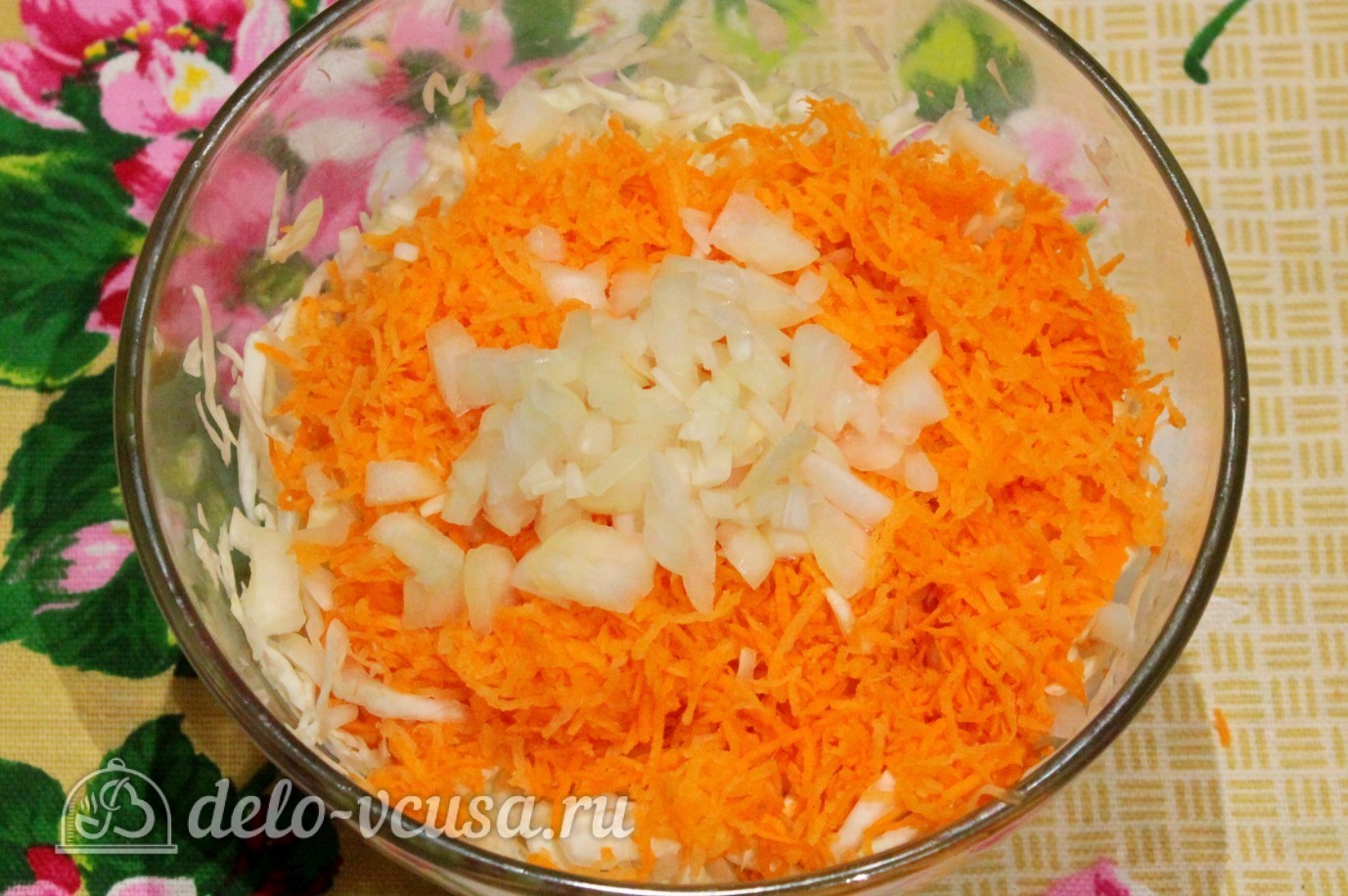 Шаг 3 приготовления Салат из капусты и моркови
