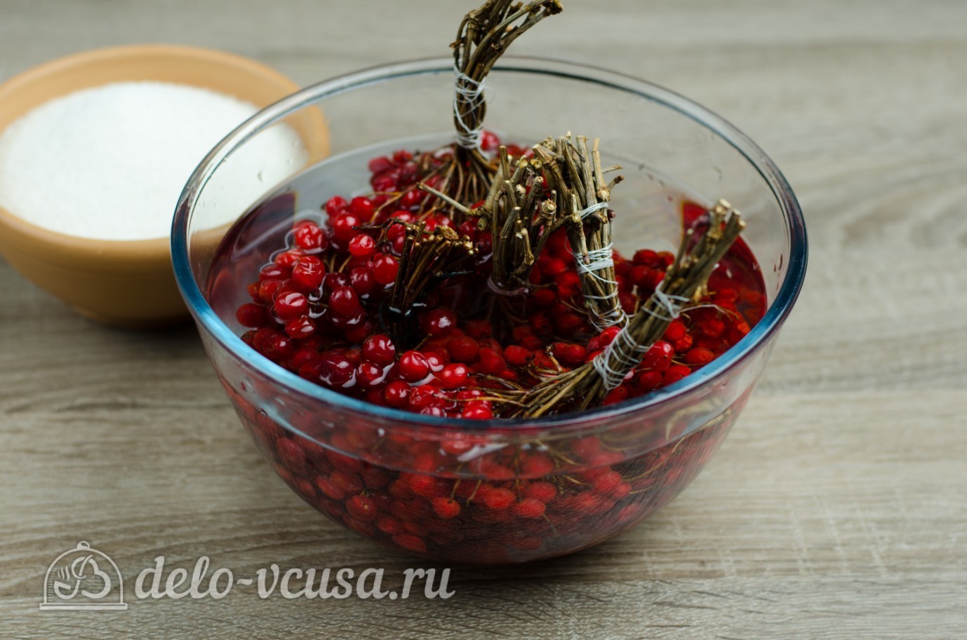 Шаг 1 приготовления Калина перетертая с сахаром