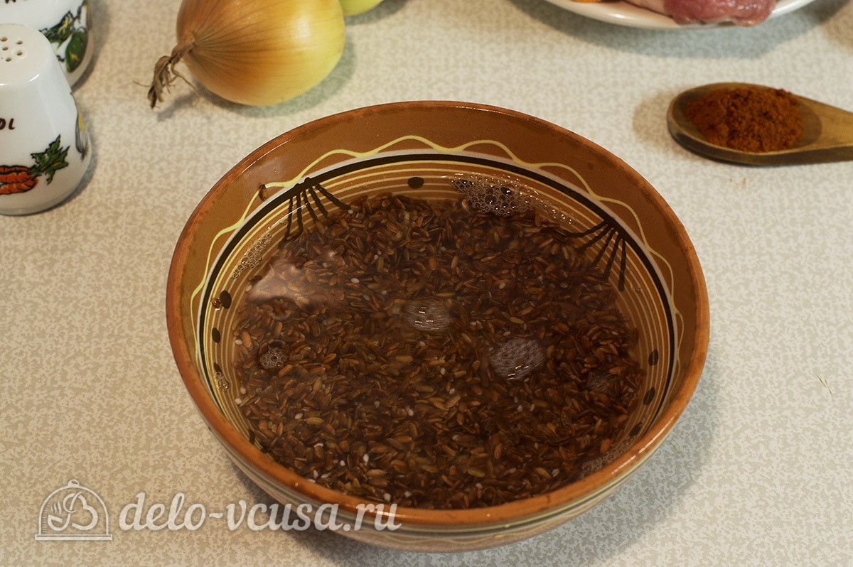 Шаг 1 приготовления Плов из красного риса