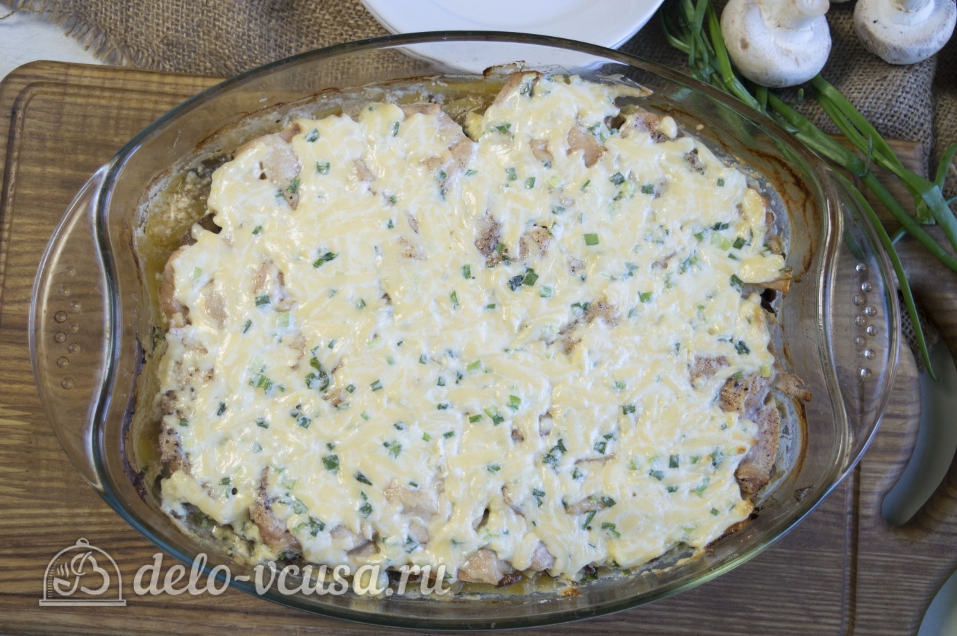 Обложка рецепта Картофельная запеканка с курицей и грибами