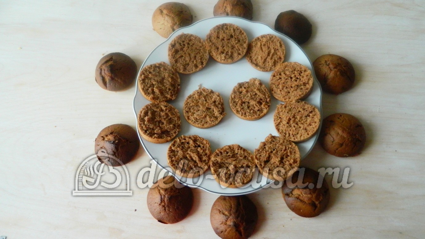 Шаг 10 приготовления Пирожное из какао и сгущенки