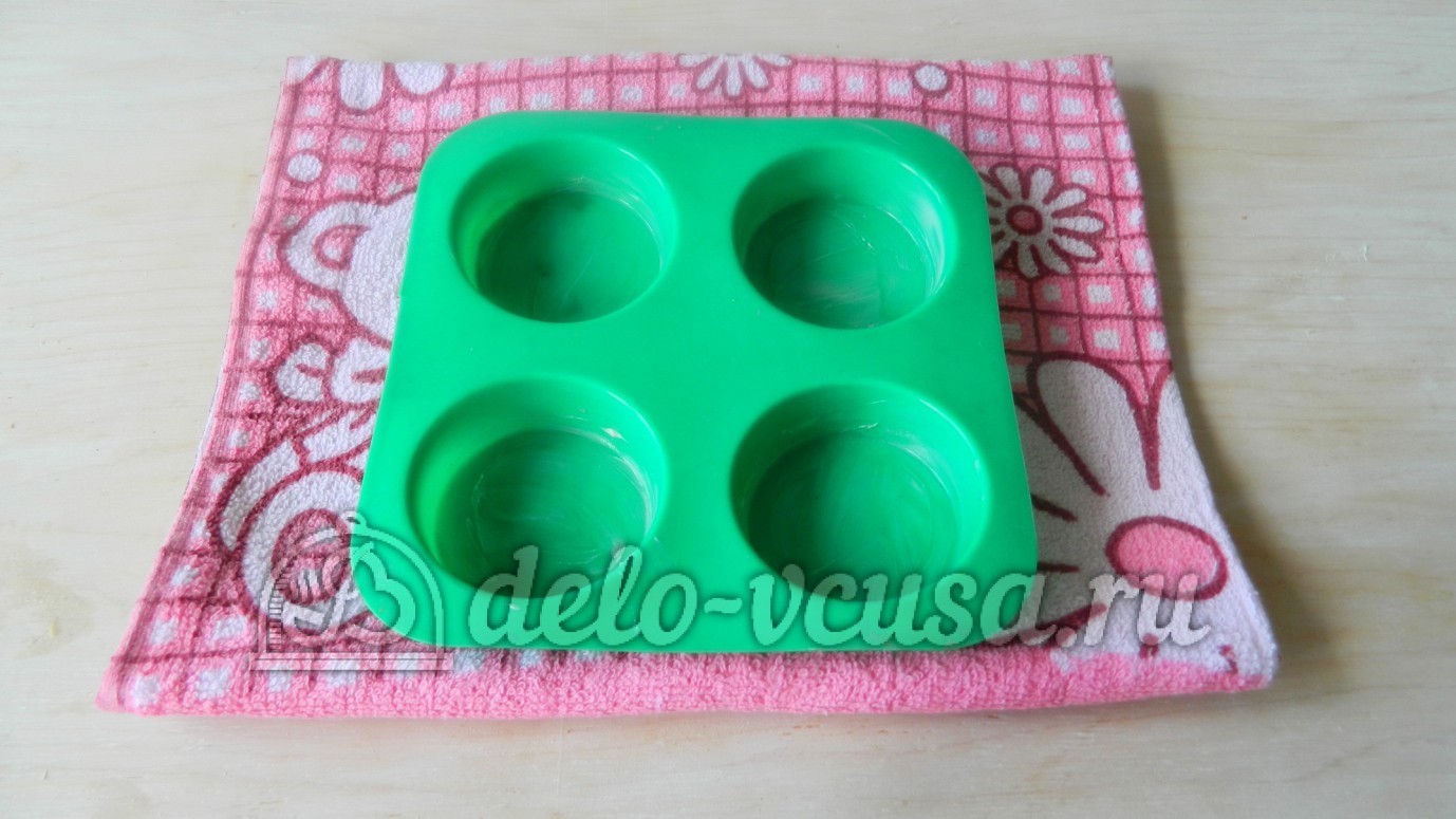 Шаг 6 приготовления Пирожное из какао и сгущенки