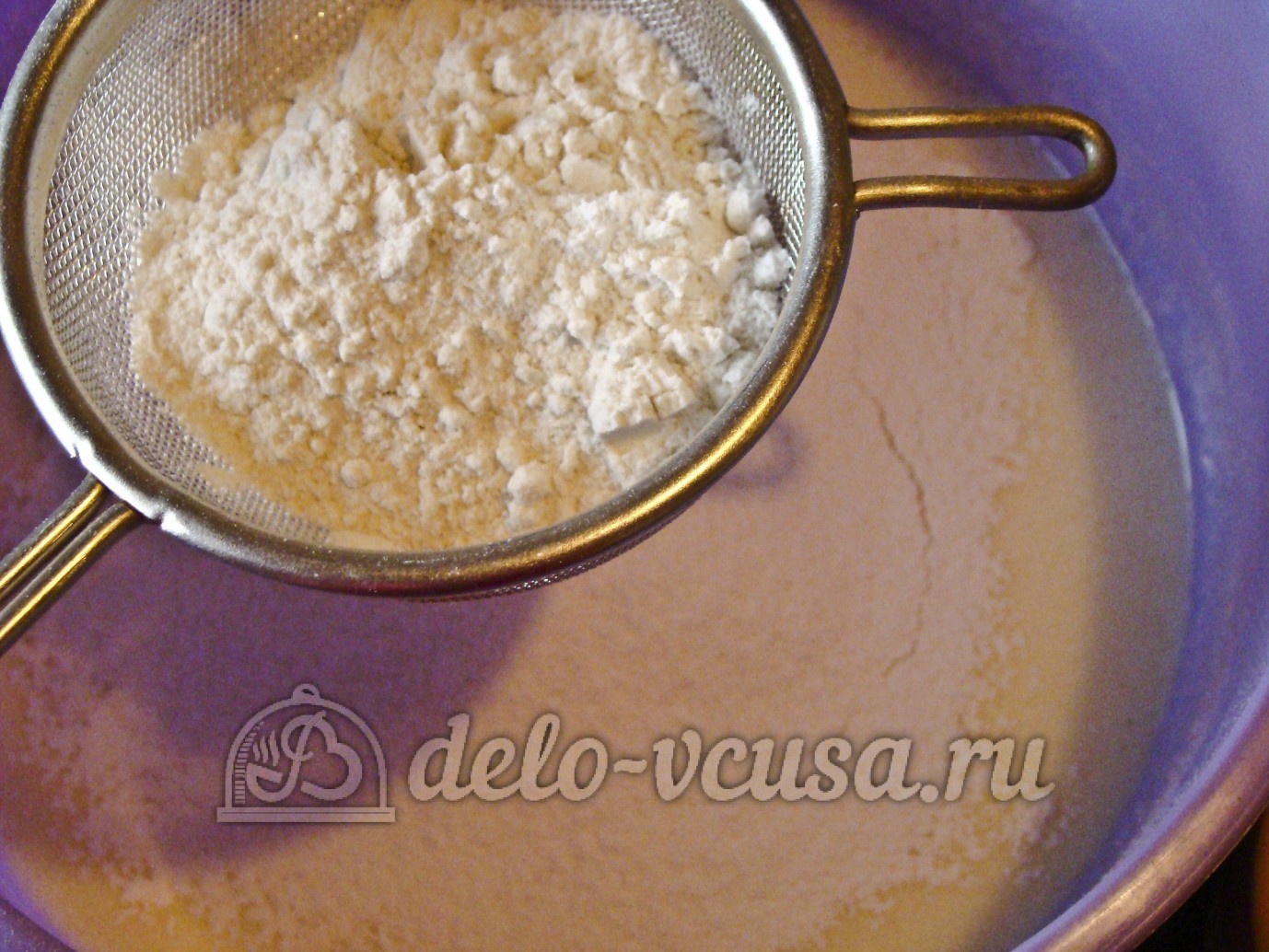 Шаг 4 приготовления Сметанный пирог с персиками