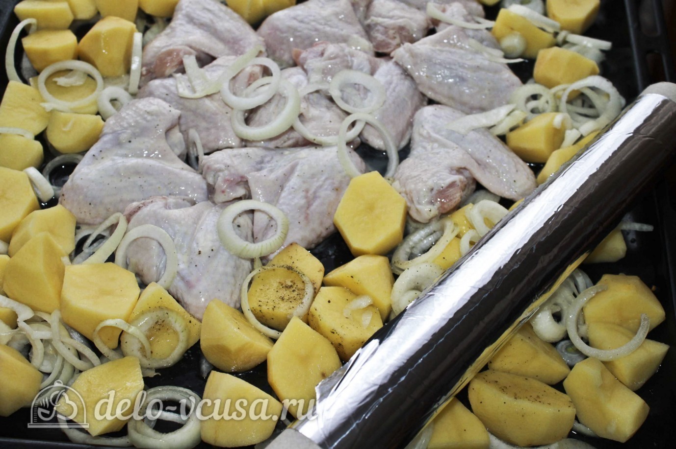 Шаг 10 приготовления Куриные крылышки с картошкой