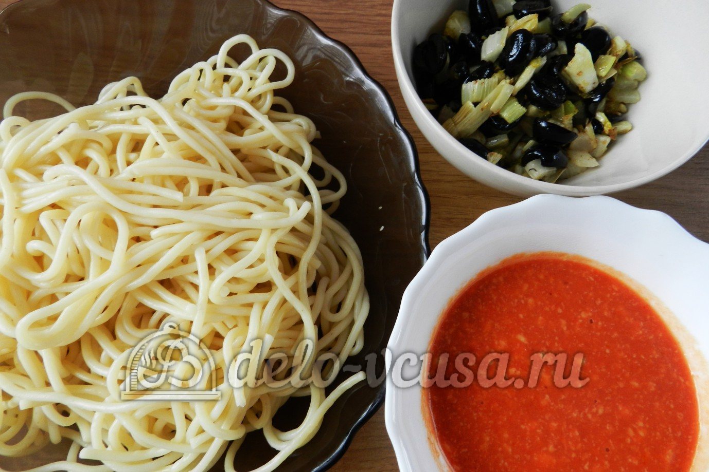 Шаг 14 приготовления Макароны с томатным соусом и маслинами