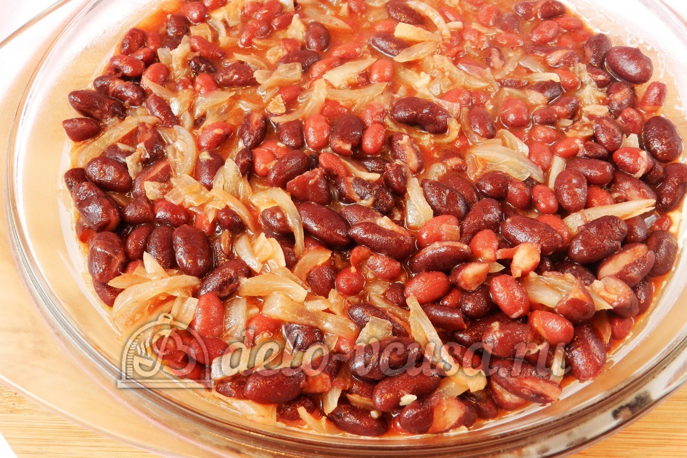 Шаг 10 приготовления Курица с красной фасолью в духовке