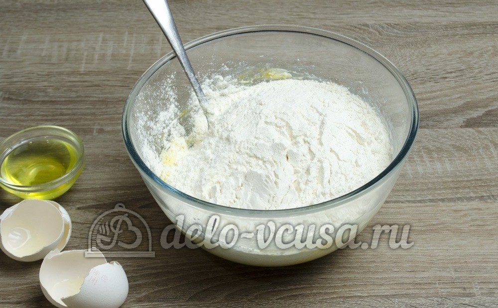 Шаг 11 приготовления Пирог с яблоками закрытый