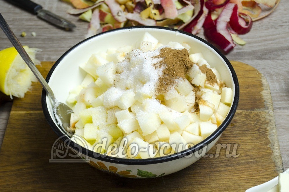 Шаг 2 приготовления Пирог с яблоками закрытый