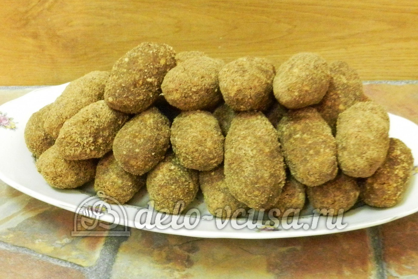 Шаг 9 приготовления Пирожное картошка с орехами и коньяком