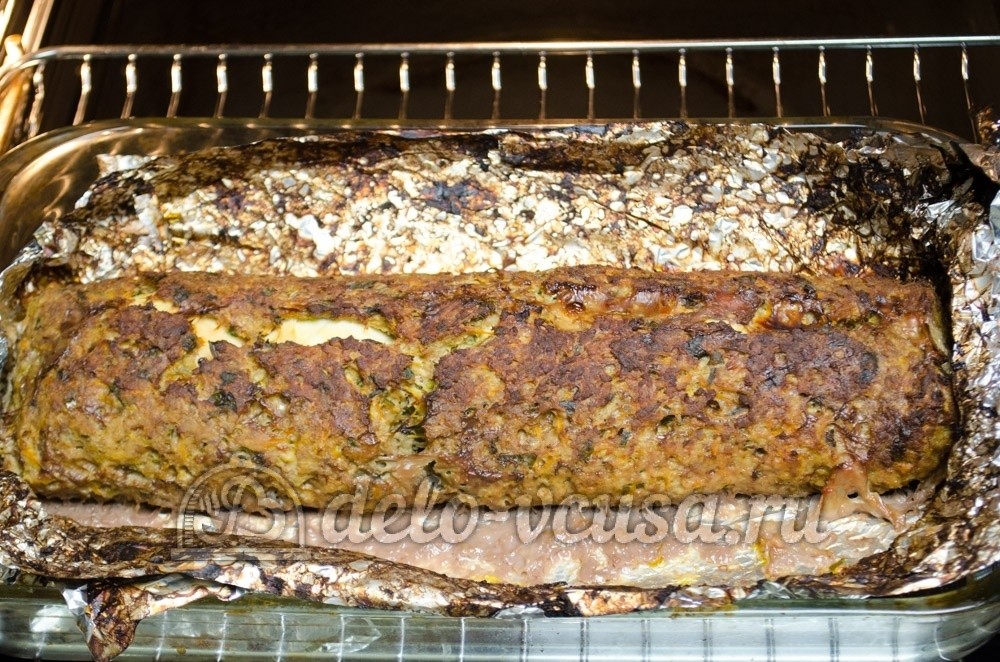 Шаг 15 приготовления Мясной рулет с яйцом