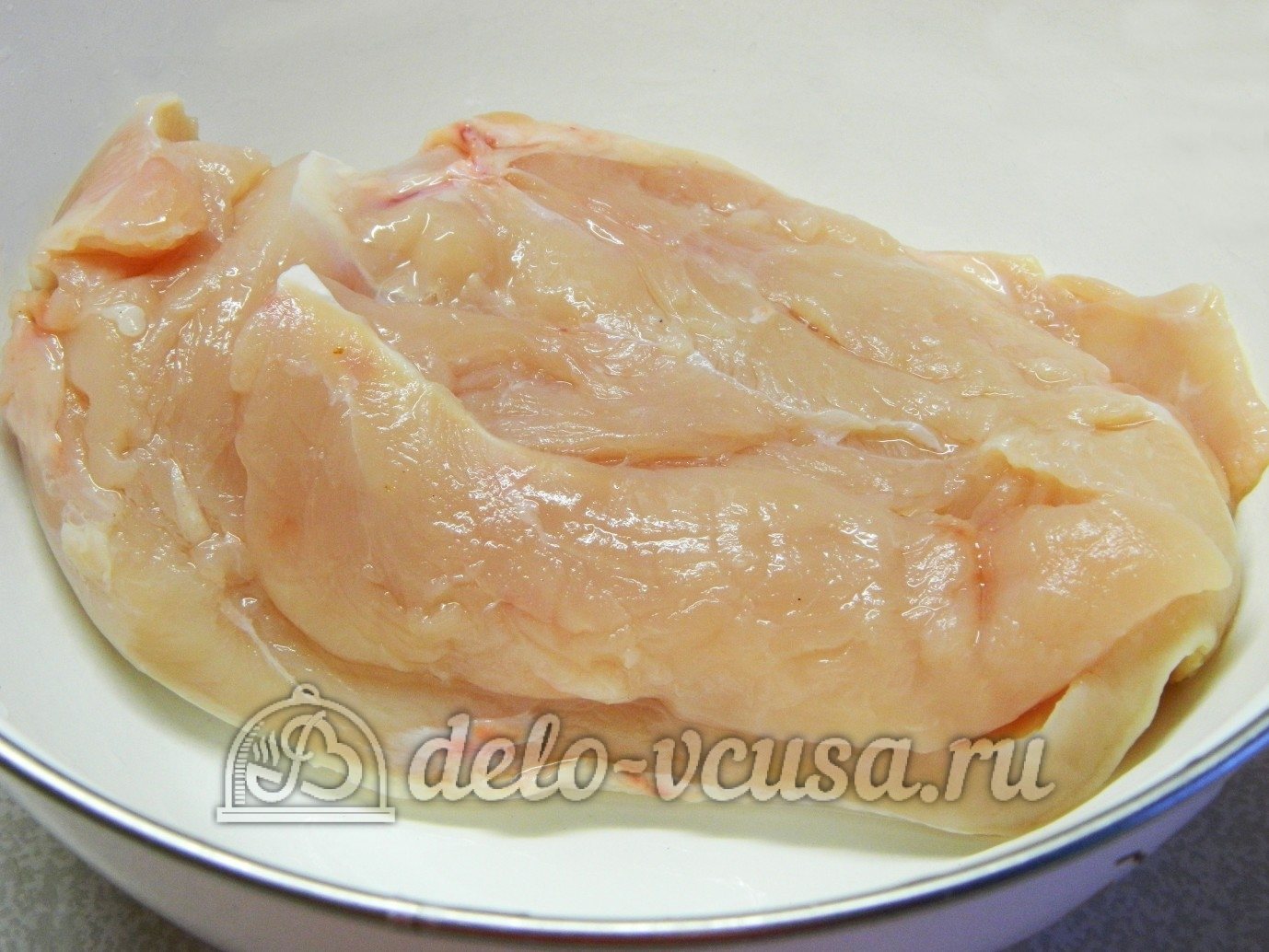 Шаг 1 приготовления Куриные наггетсы