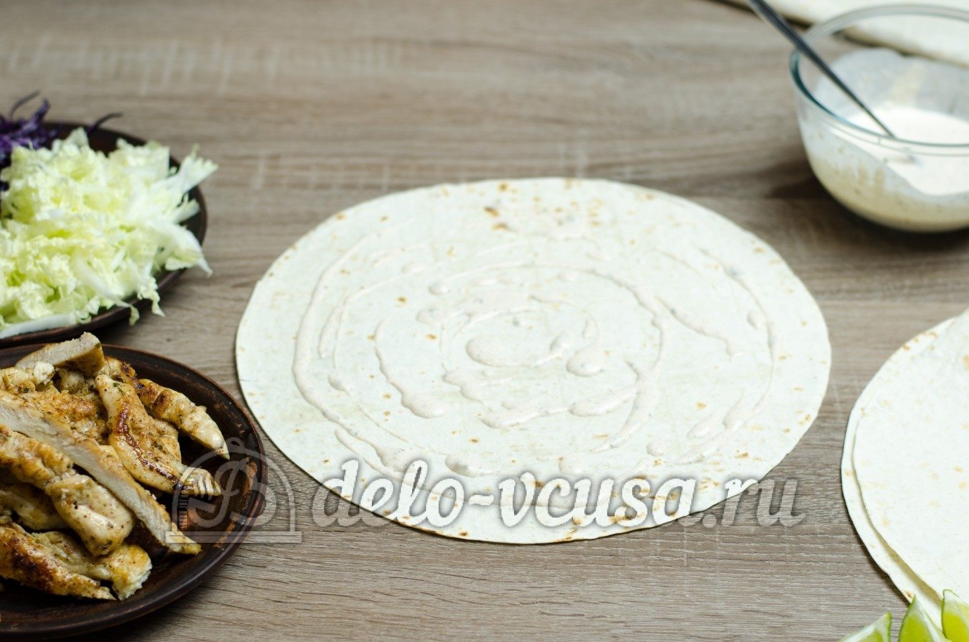 Шаг 11 приготовления Лаваш с курицей