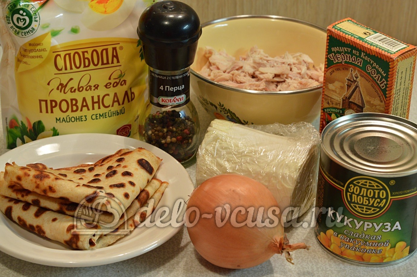 Ингредиенты Салат с блинами, кукурузой, капустой и курицей Фото ингредиенты Салат с блинами, кукурузой, капустой и курицей