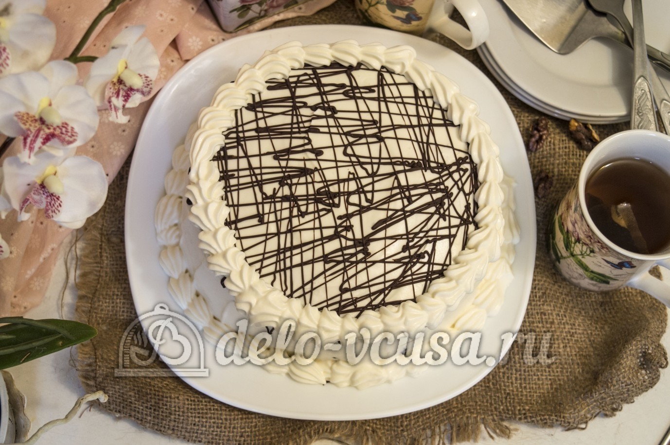 Шаг 10 приготовления Медовик с черносливом