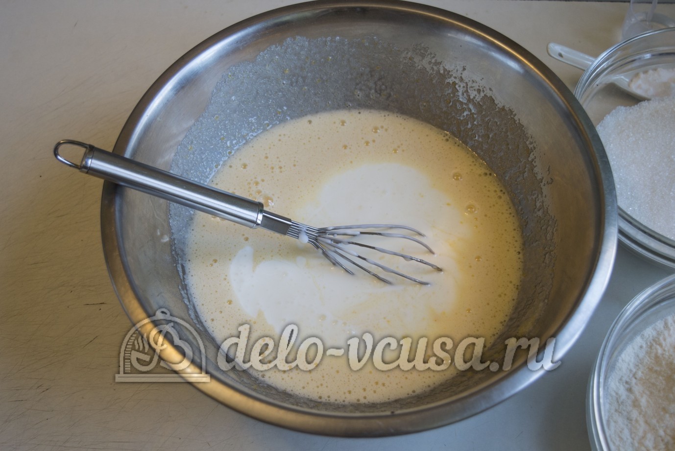 Шаг 2 приготовления Медовик с черносливом