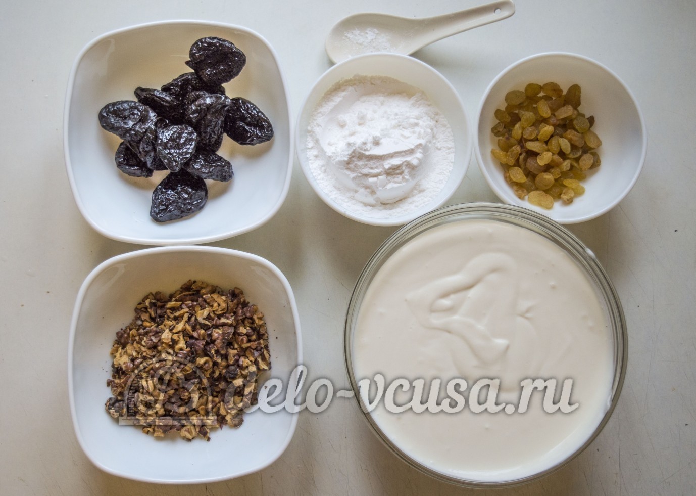 Шаг 6 приготовления Медовик с черносливом