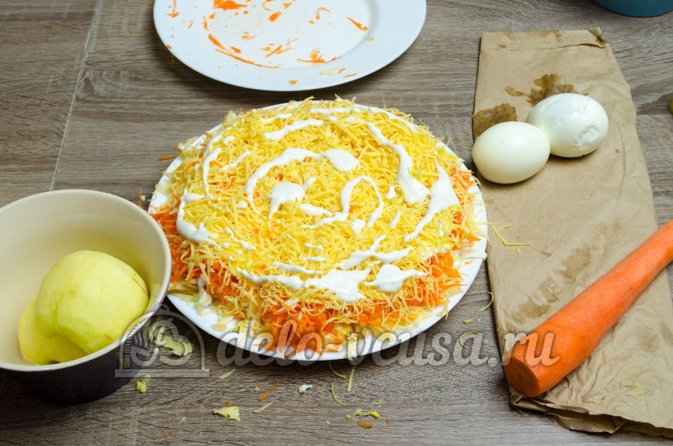 Шаг 10 приготовления Салат из яблока, моркови и сыра
