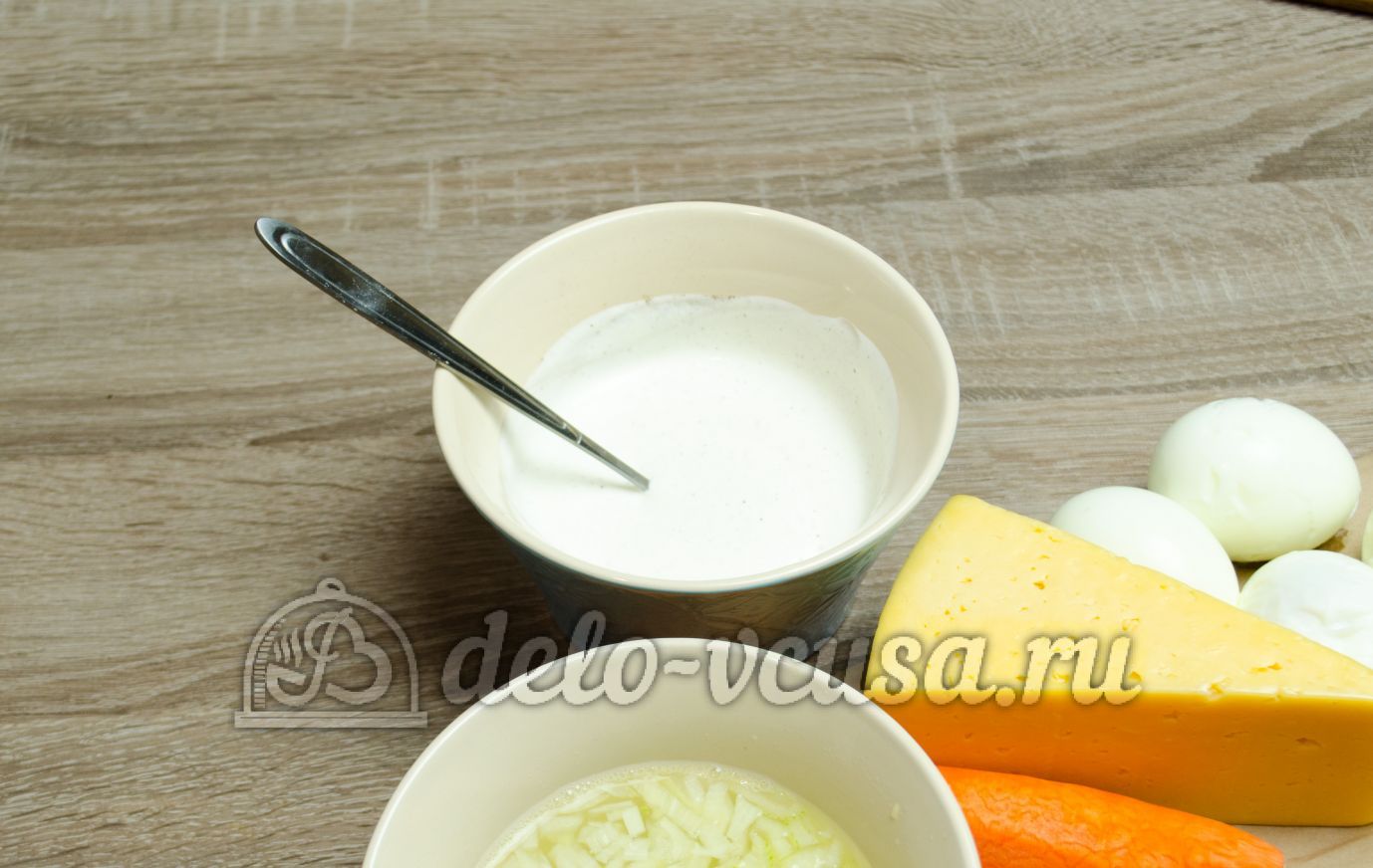 Шаг 4 приготовления Салат из яблока, моркови и сыра