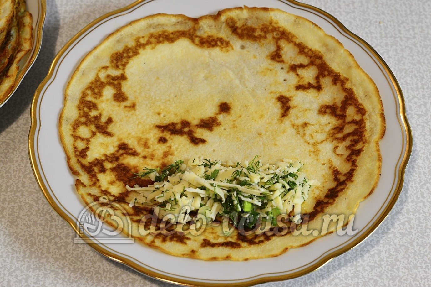 Шаг 13 приготовления Блины с сыром и зеленью