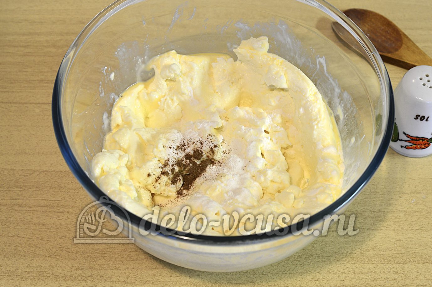 Шаг 4 приготовления Сырники с курагой