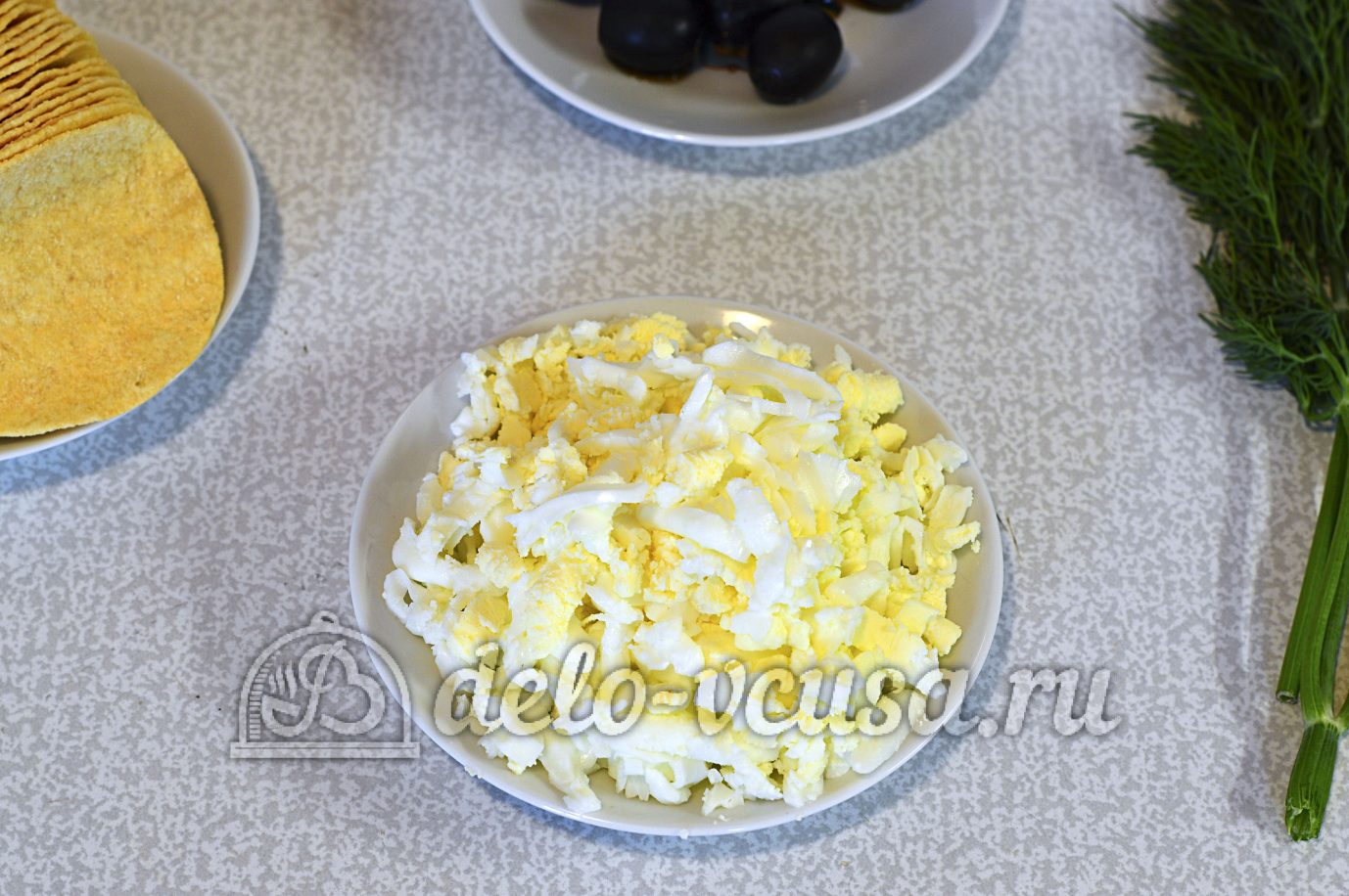 Шаг 1 приготовления Сырная закуска на чипсах