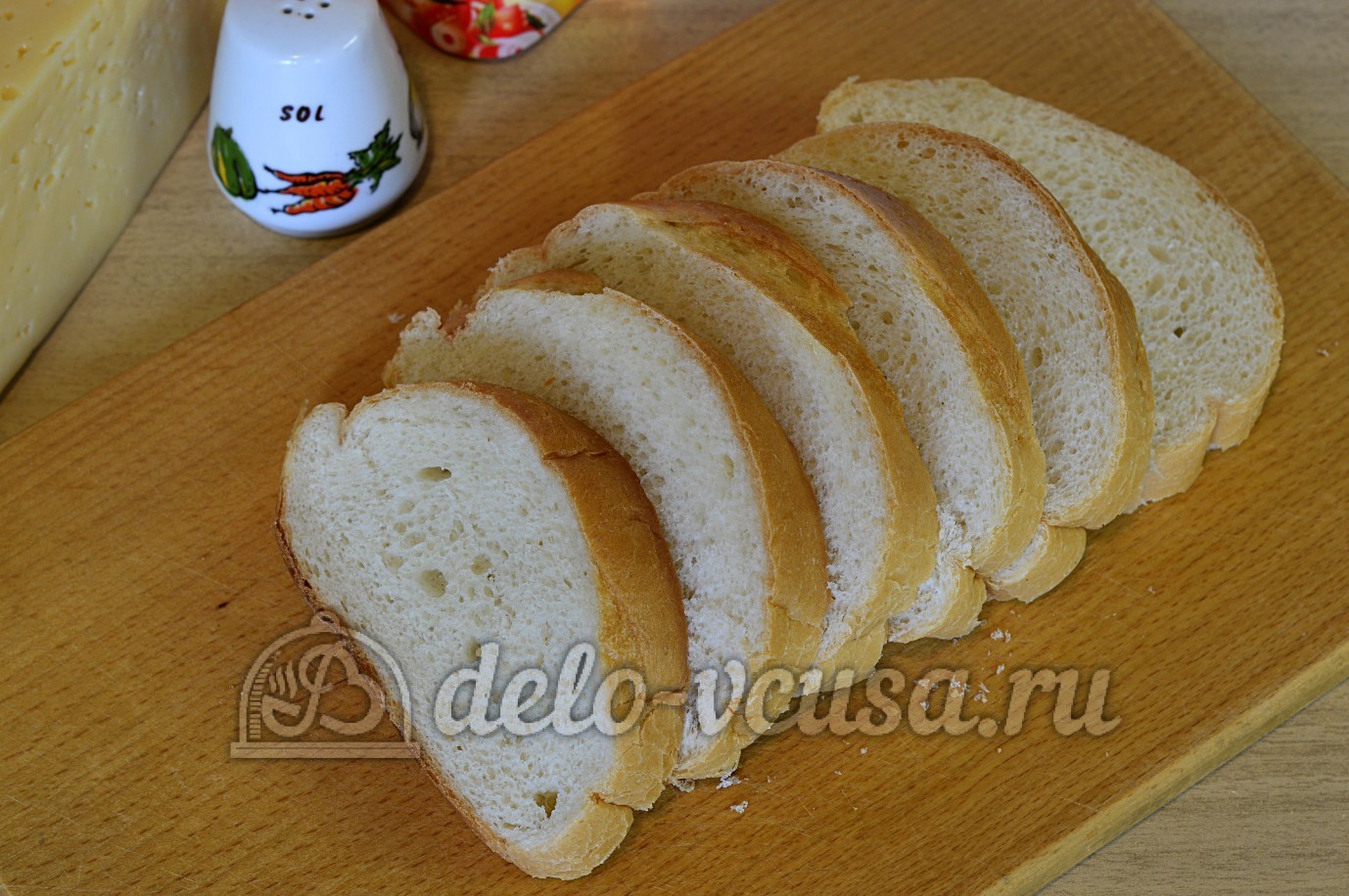 Шаг 1 приготовления Бутерброды с киви и сыром