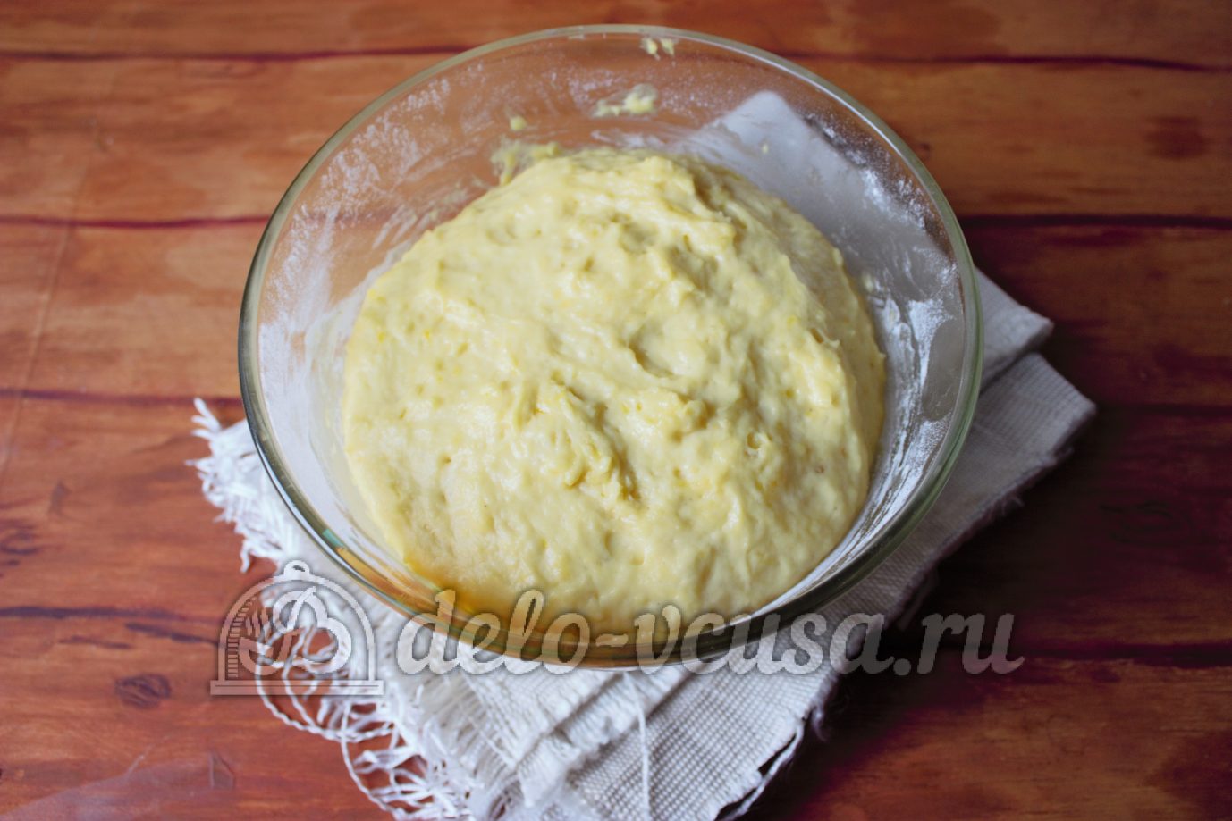 Шаг 7 приготовления Дрожжевые булочки с изюмом