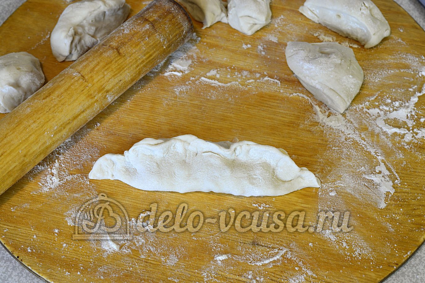 Шаг 13 приготовления Кутабы с сыром и зеленью