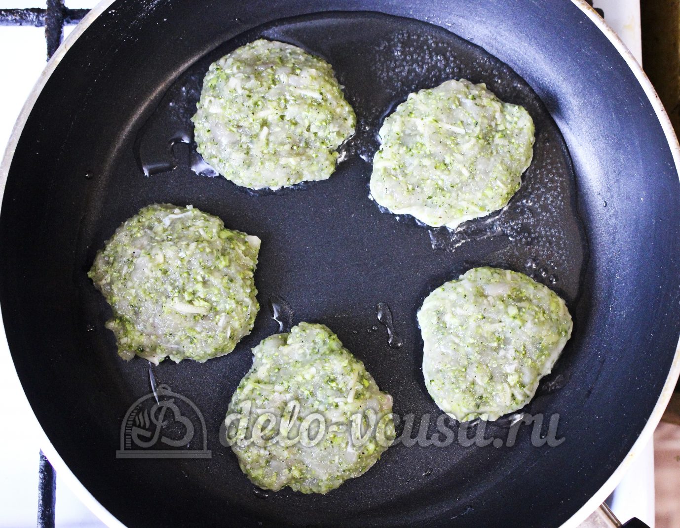 Шаг 9 приготовления Куриные котлеты с брокколи