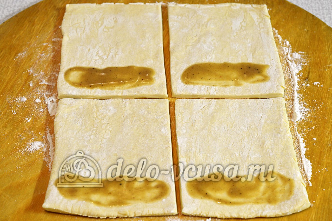 Шаг 5 приготовления Слойки с мясом