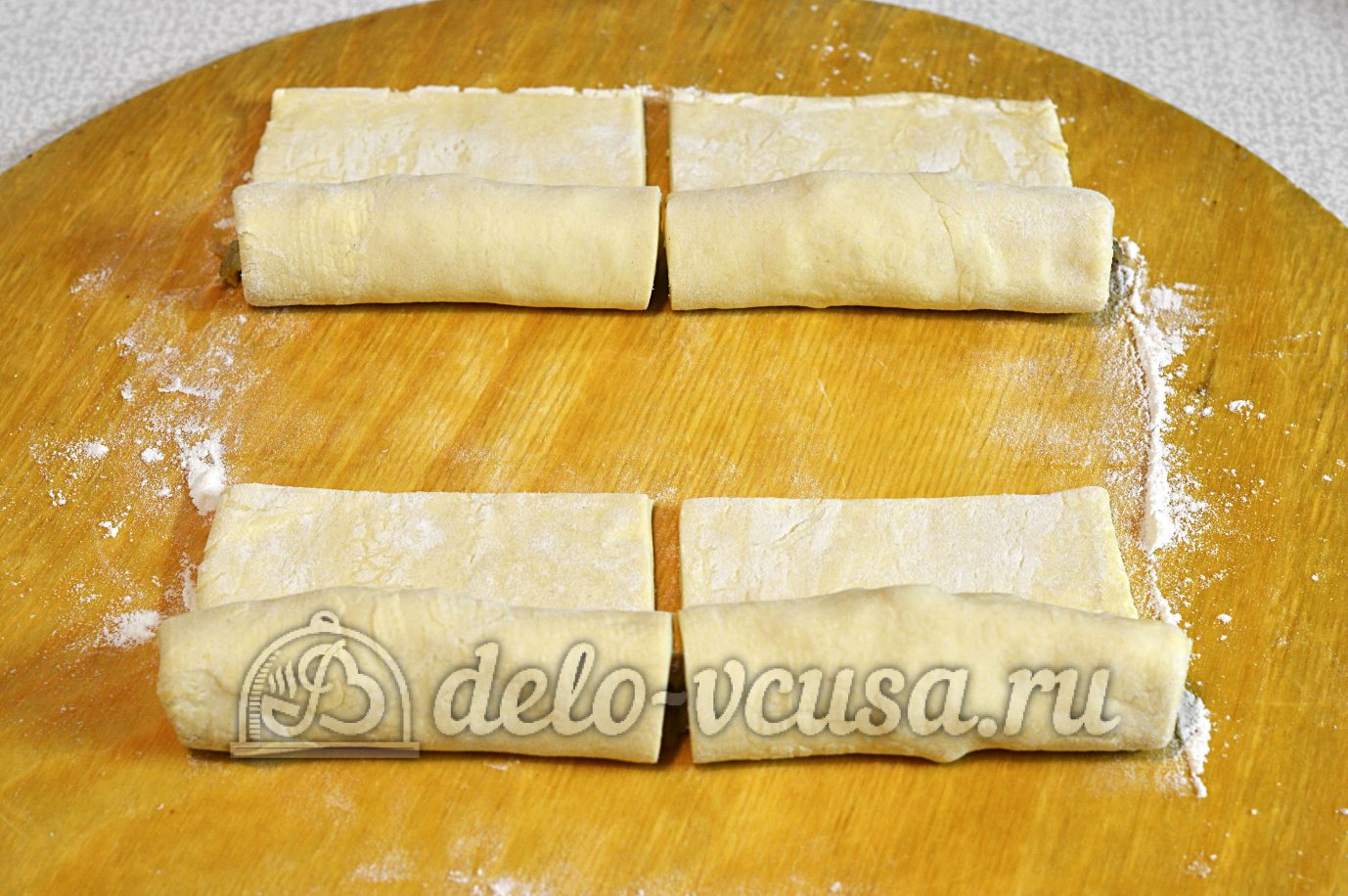 Шаг 7 приготовления Слойки с мясом