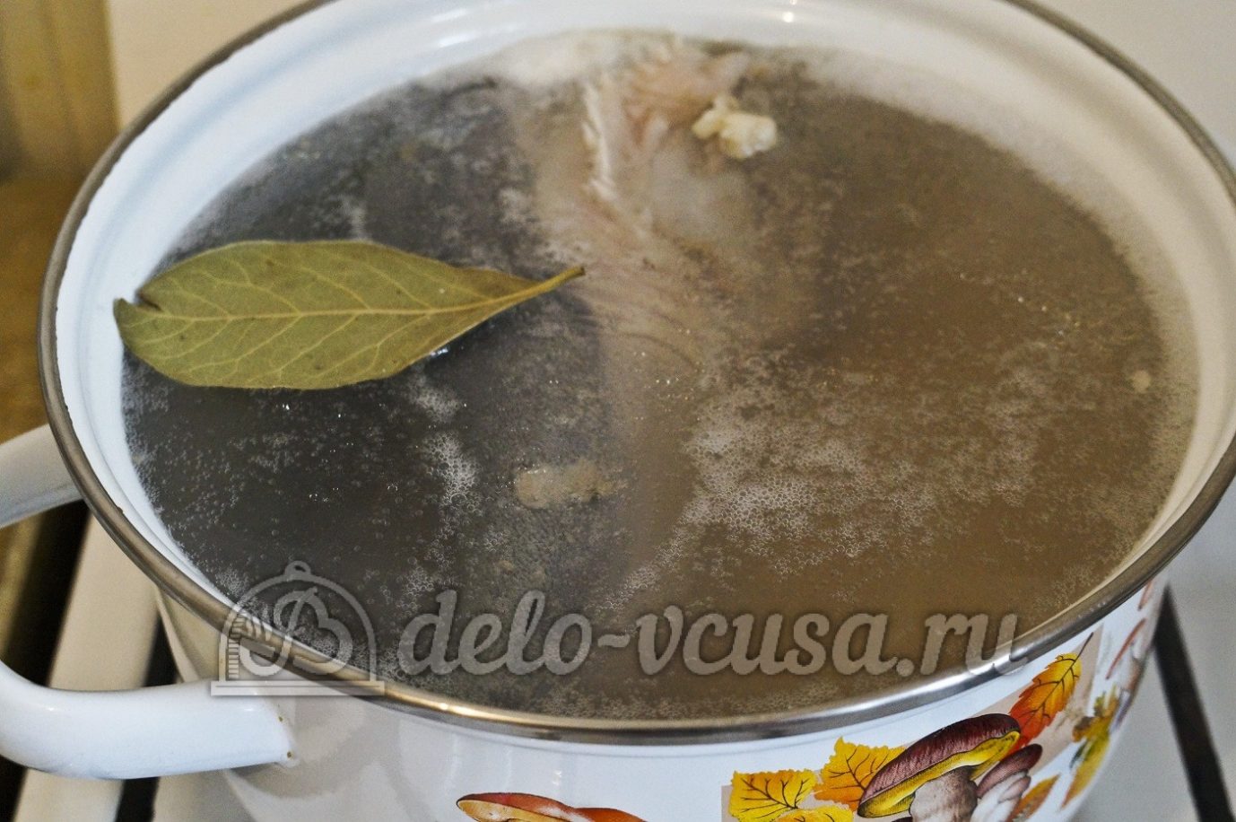 Шаг 1 приготовления Салат с языком и морковью по-корейски
