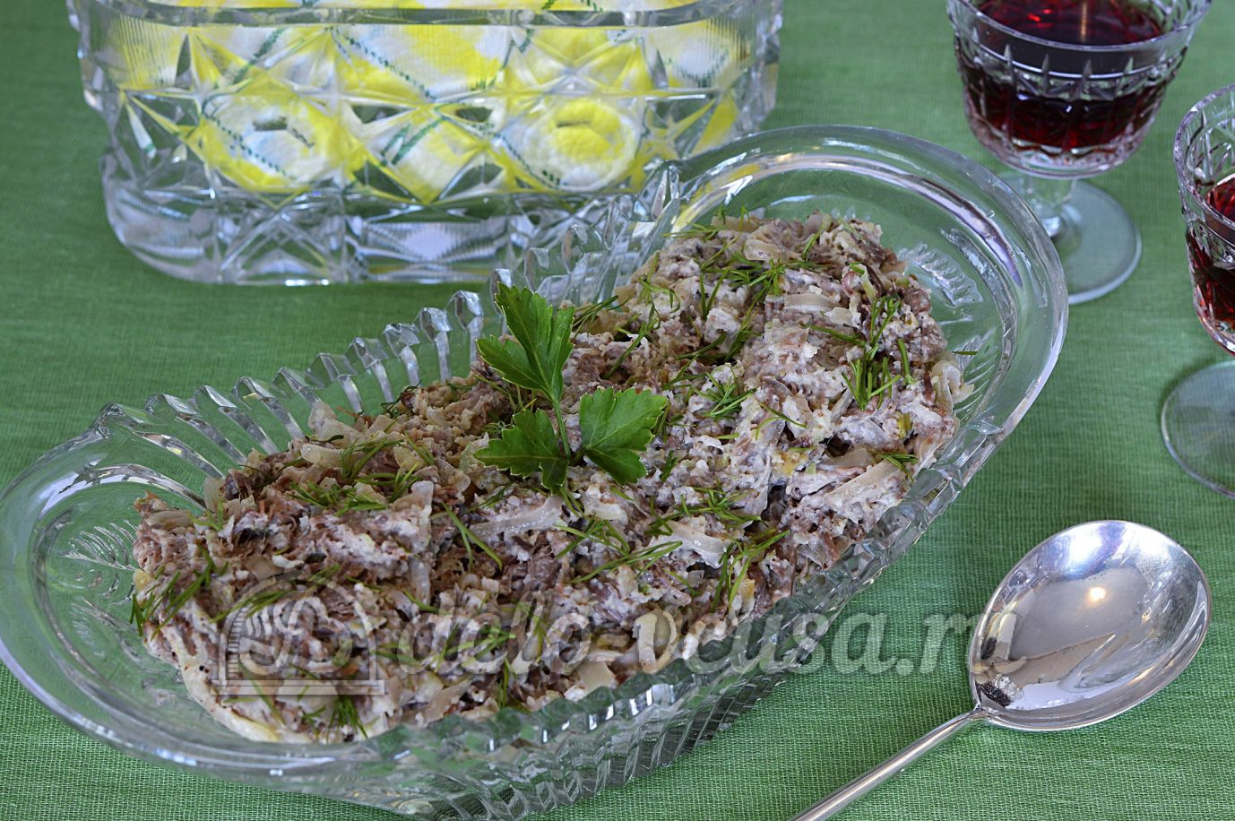 Шаг 10 приготовления Салат из редьки с говядиной