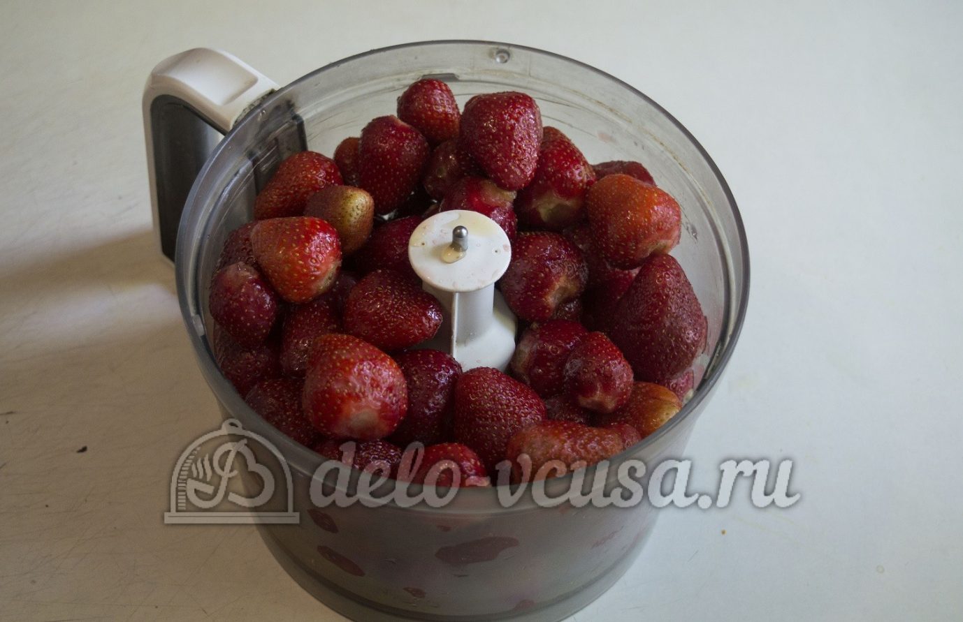 Шаг 1 приготовления Клубничный джем с апельсином