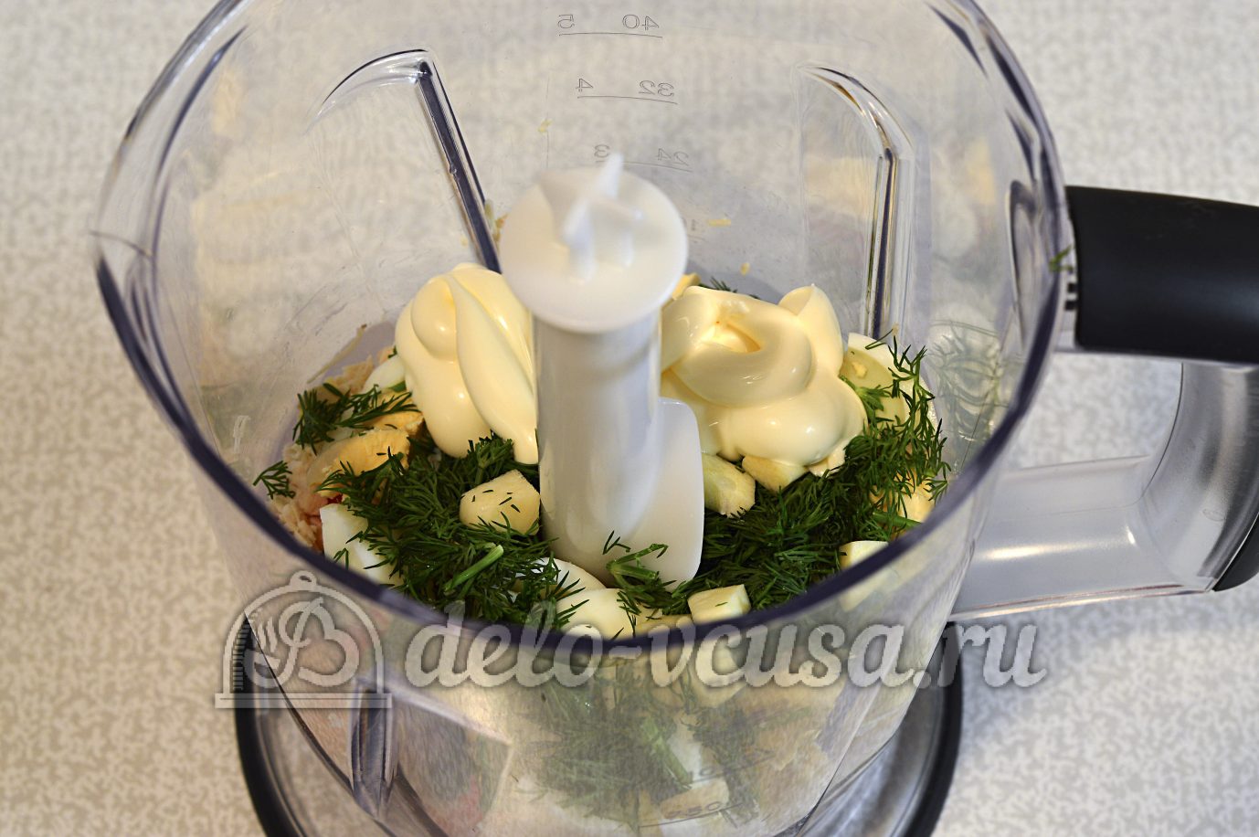 Шаг 8 приготовления Закуска на чипсах с курицей