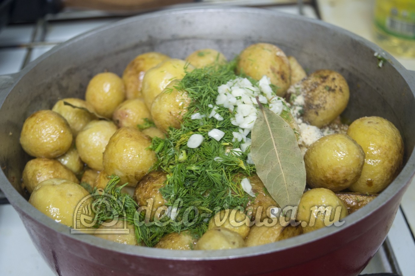 Шаг 6 приготовления Молодая картошка с курицей