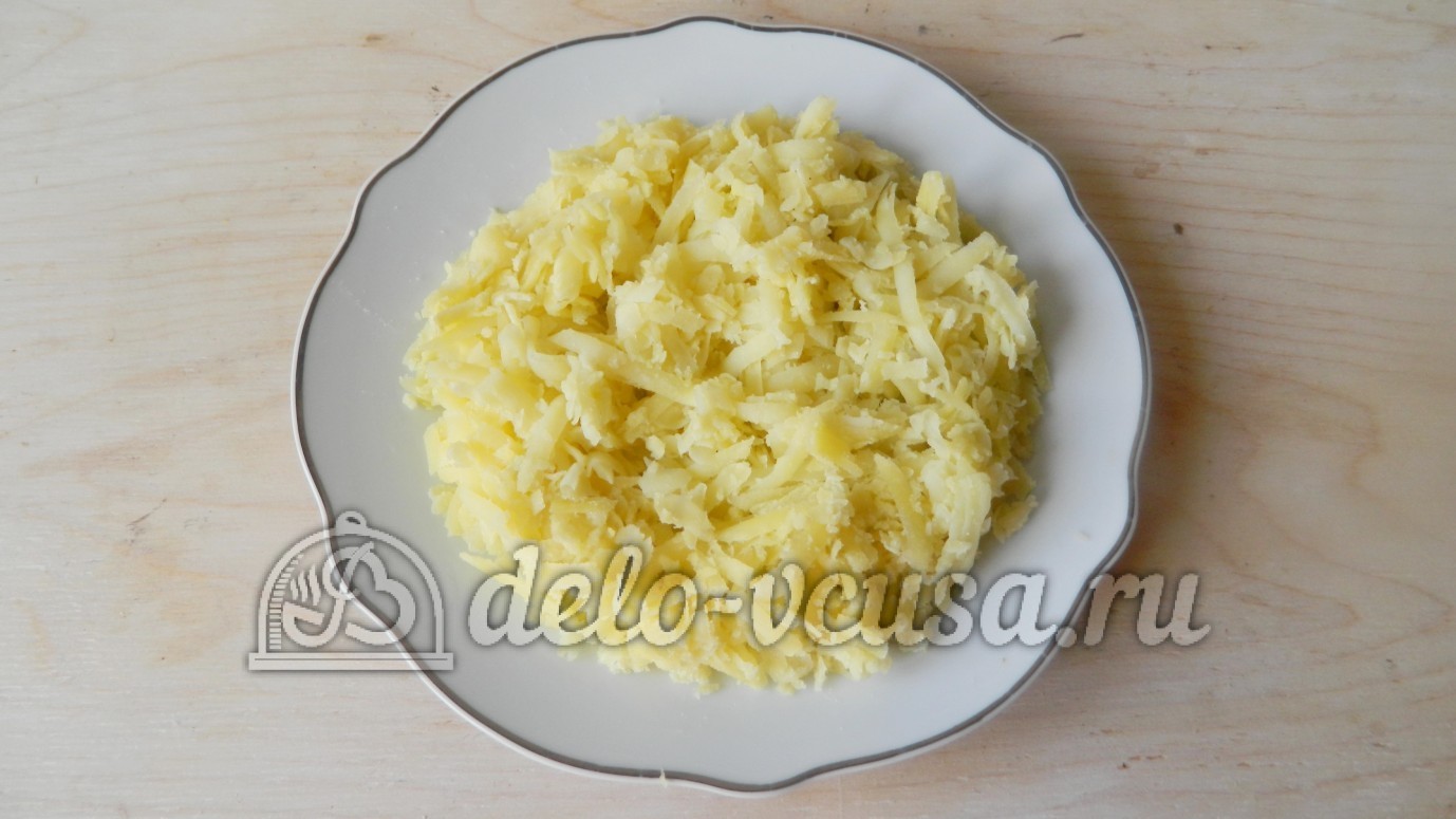 Шаг 3 приготовления Салат Рыжик с крабовыми палочками и морковью