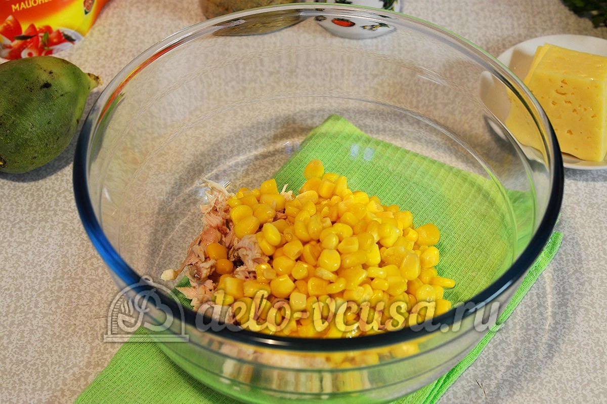 Шаг 1 приготовления Салат из редьки с курицей
