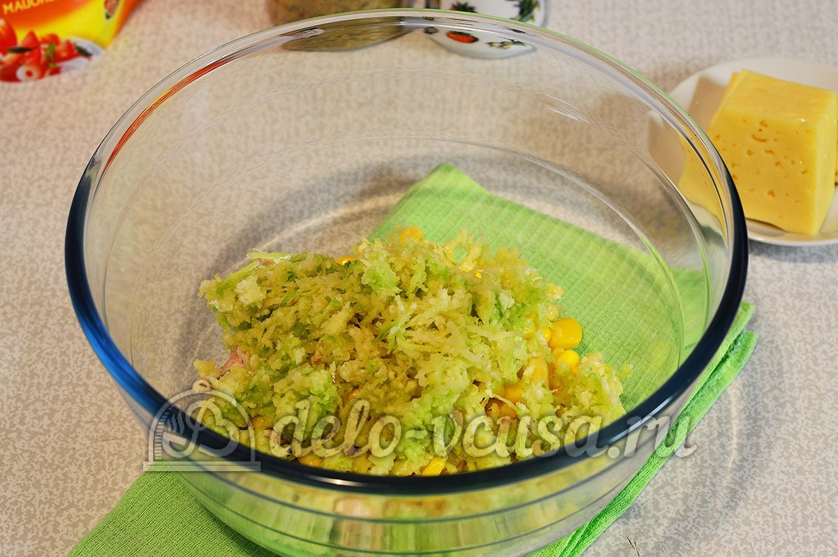 Шаг 2 приготовления Салат из редьки с курицей
