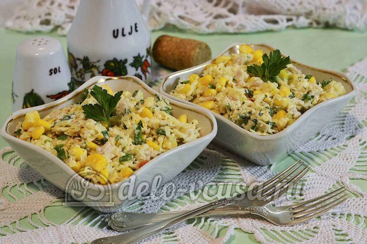 Шаг 7 приготовления Салат из редьки с курицей