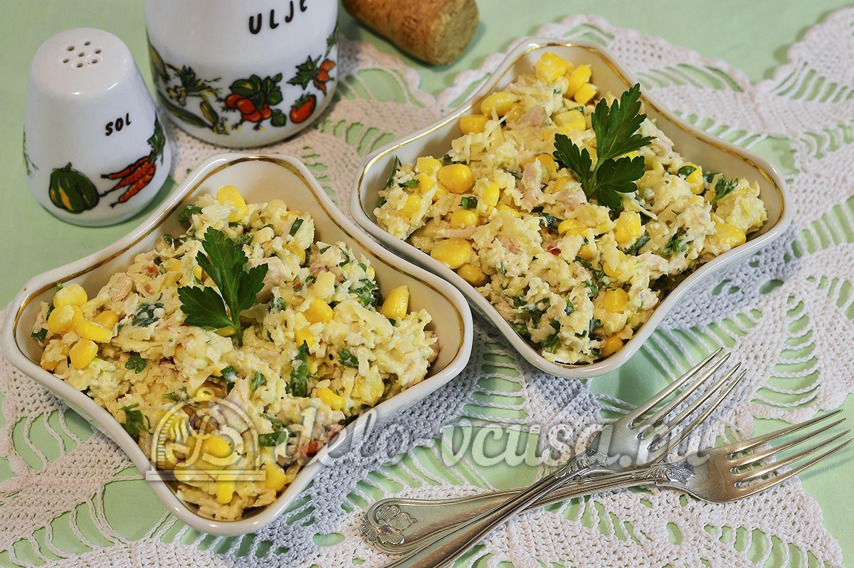 Обложка рецепта Салат из редьки с курицей