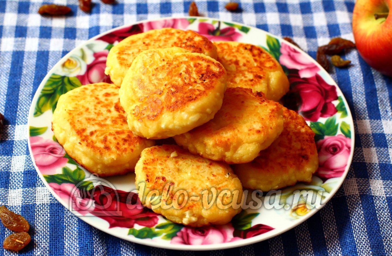 Обложка рецепта Сырники из творога с яблоками