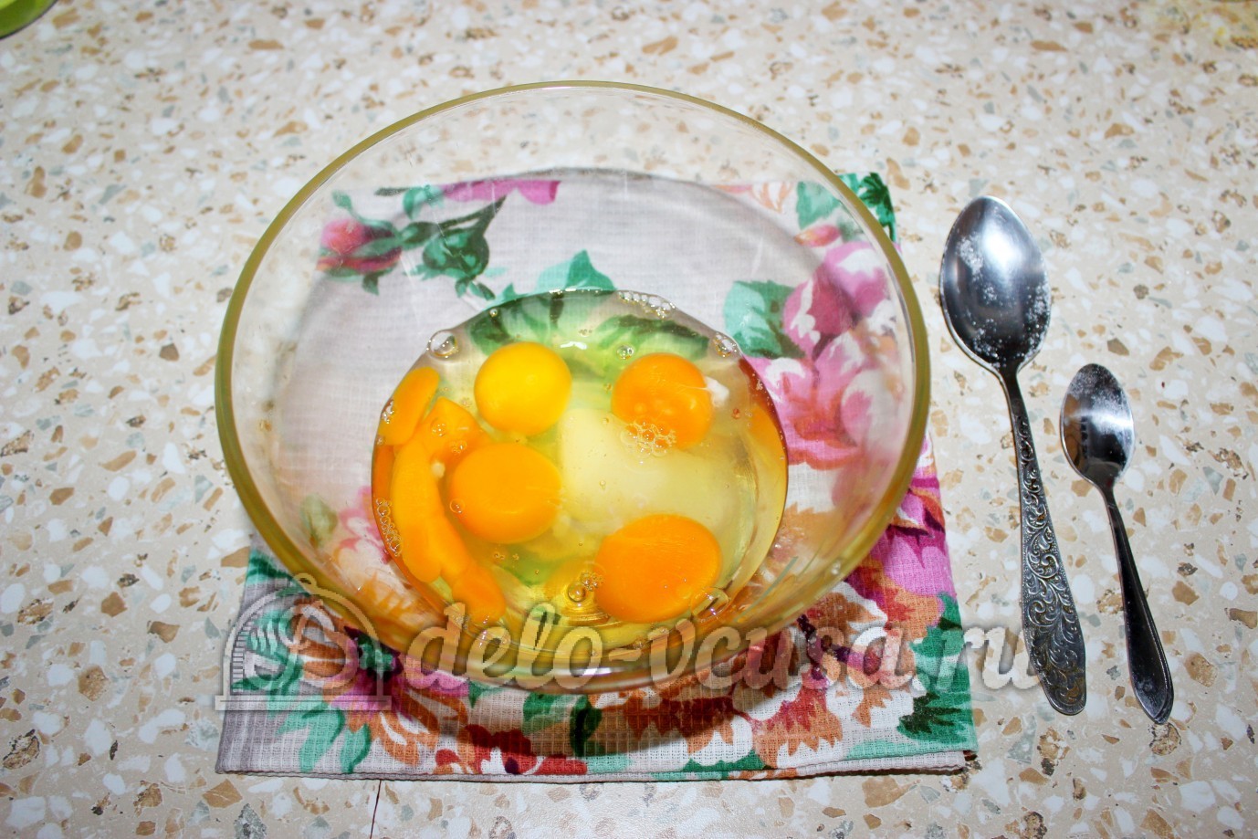 Шаг 1 приготовления Блинчики с джемом