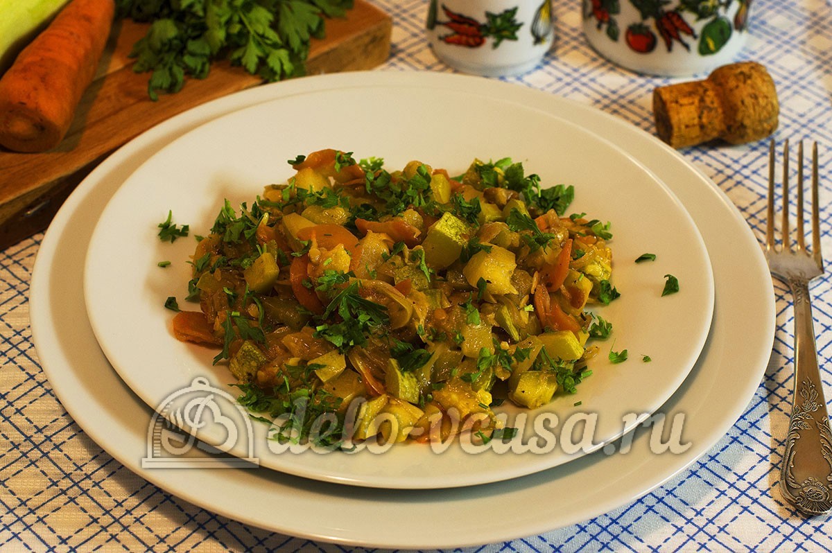 Шаг 7 приготовления Жареные кабачки с морковью
