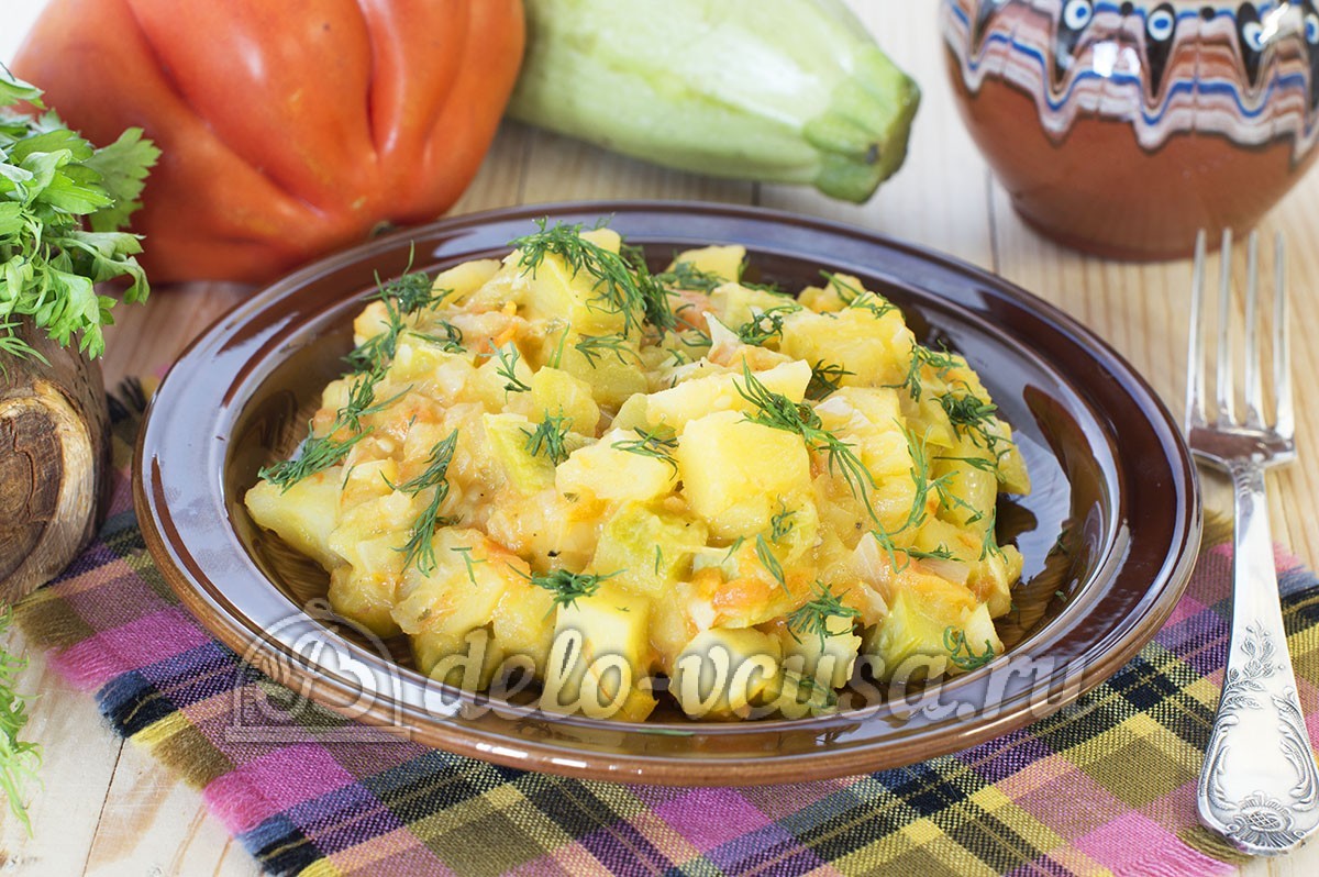 Обложка рецепта Овощное рагу с кабачками и картошкой