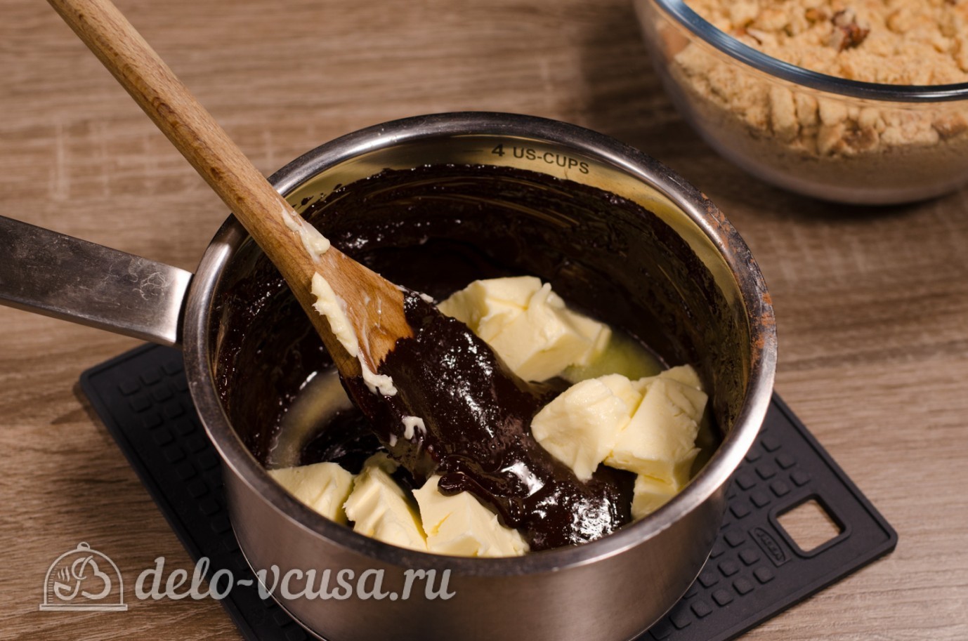 Шаг 8 приготовления Сладкая колбаска из печенья