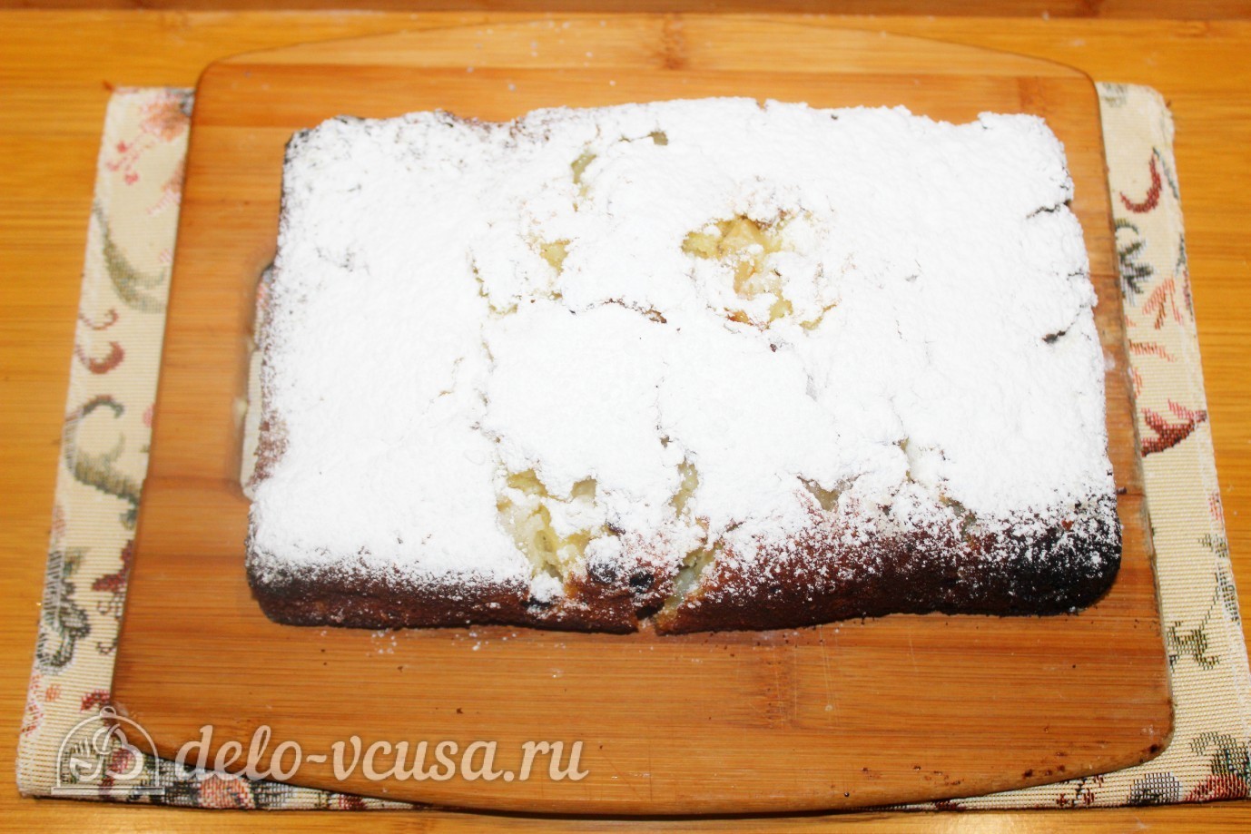 Шаг 10 приготовления Пирог с яблоками и изюмом