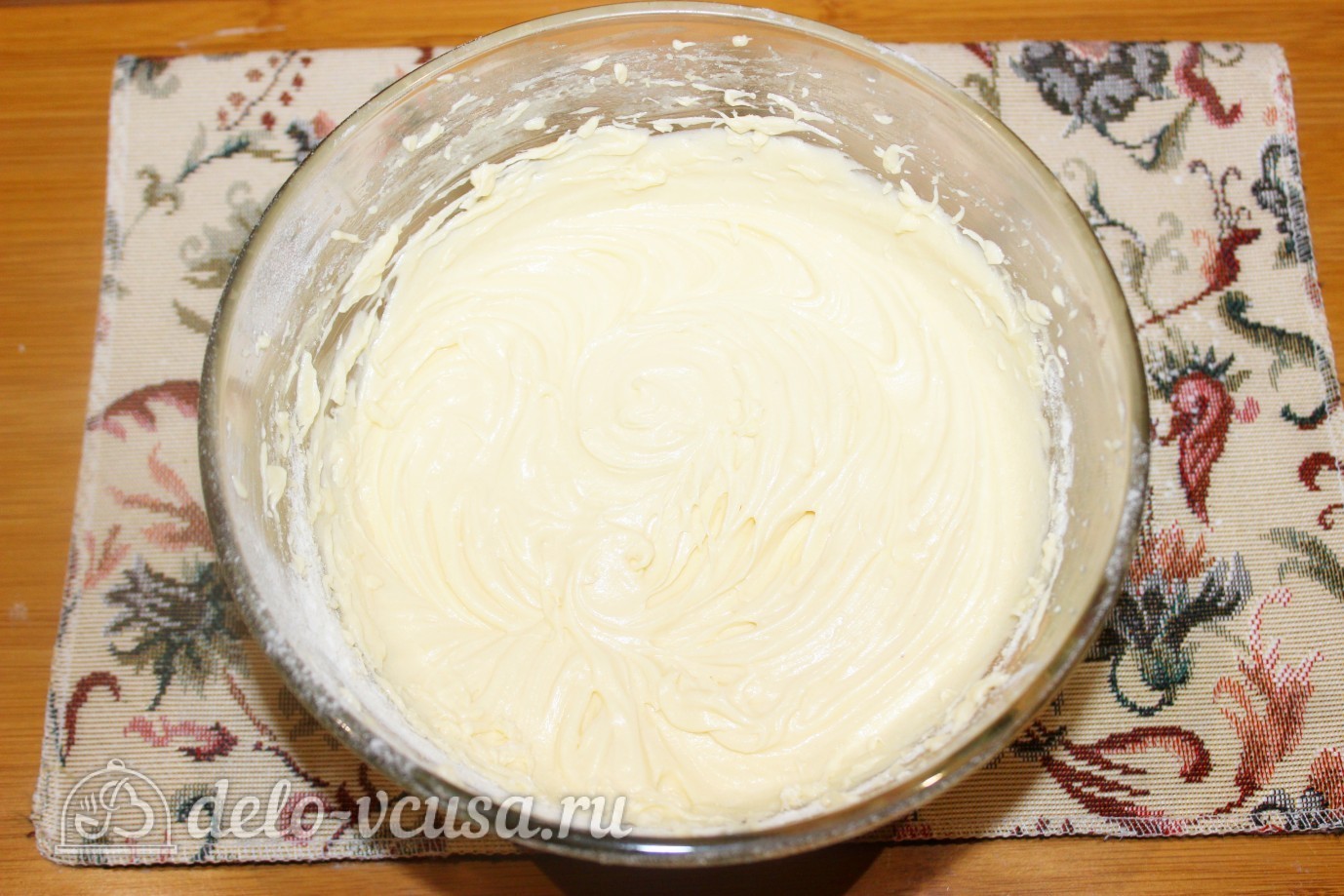 Шаг 6 приготовления Пирог с яблоками и изюмом