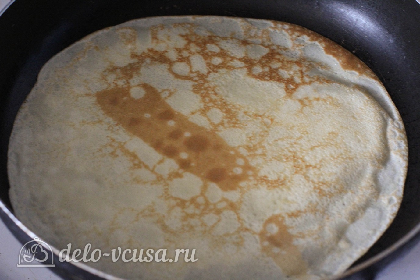 Шаг 9 приготовления Блинчики с ветчиной и яйцом
